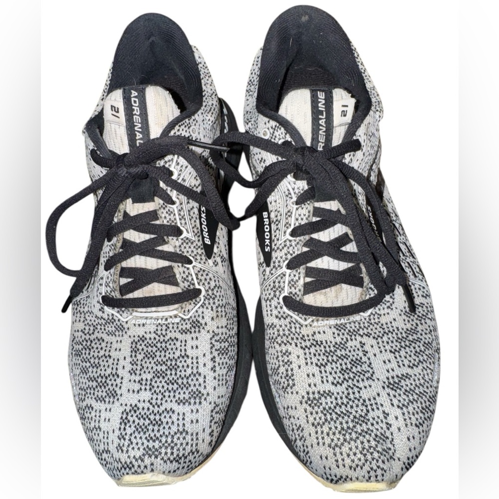 Brooks Adrenaline Athletic Shoes - Black and Gray